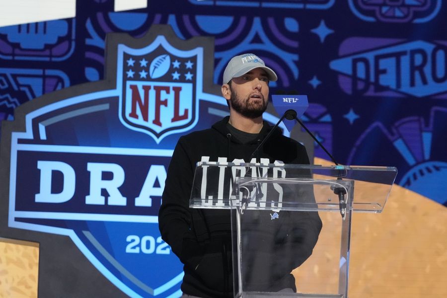 Report: Eminem joins potential WNBA ownership group in Detroit