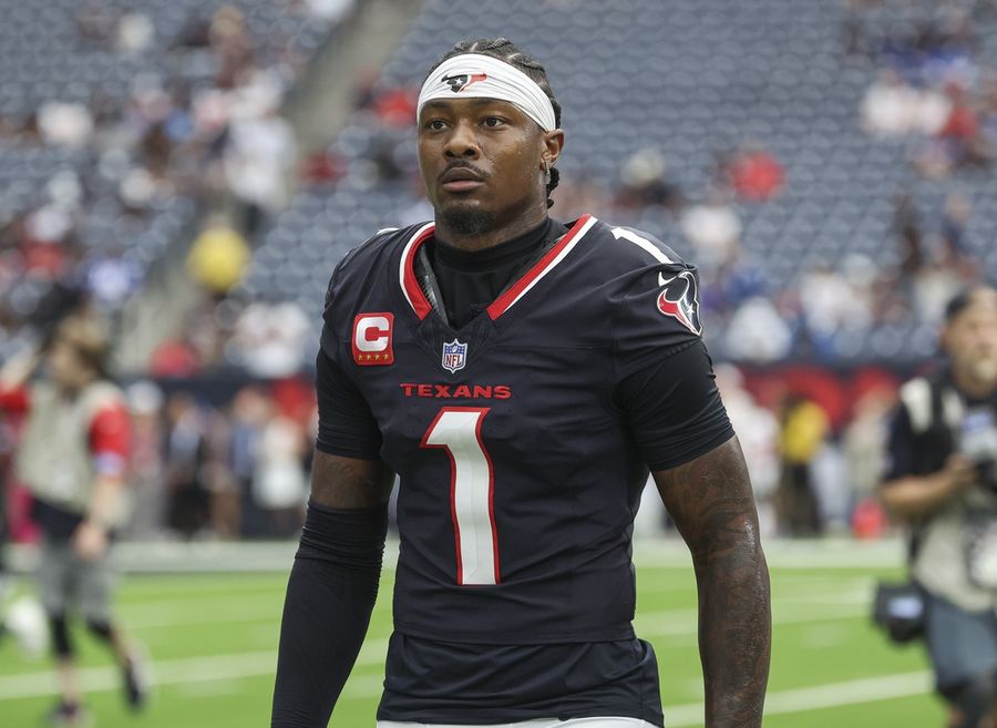 Best free agents left? Stefon Diggs, Amari Cooper among open targets